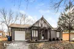 2740 Sherwood Dr - Photo 1 of 1