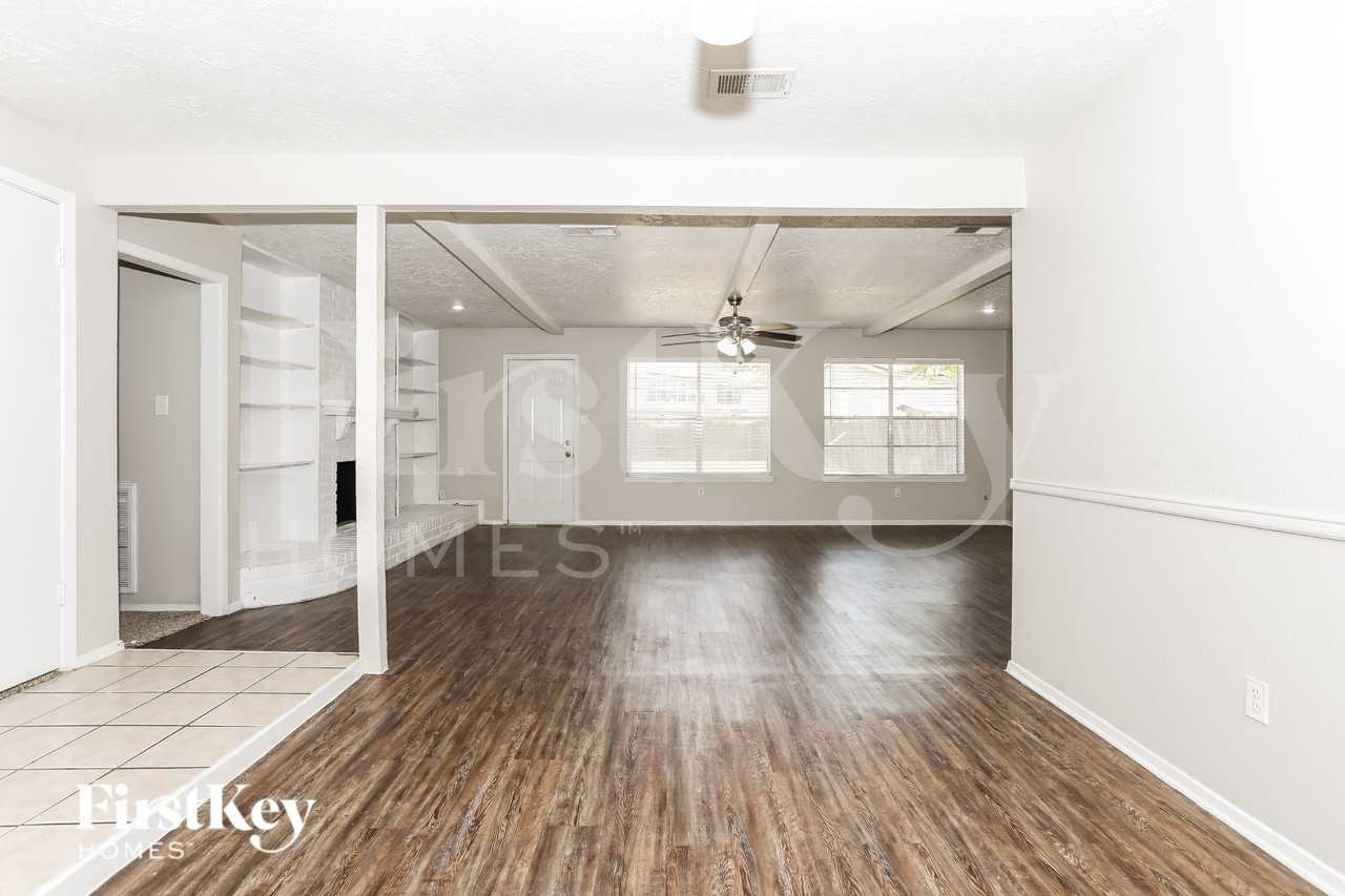 22519 Rockgate Dr - Photo 6 of 17