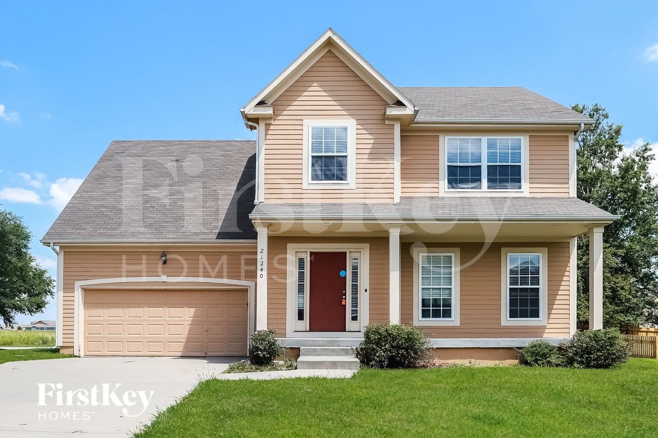 21240 W 119th Ter