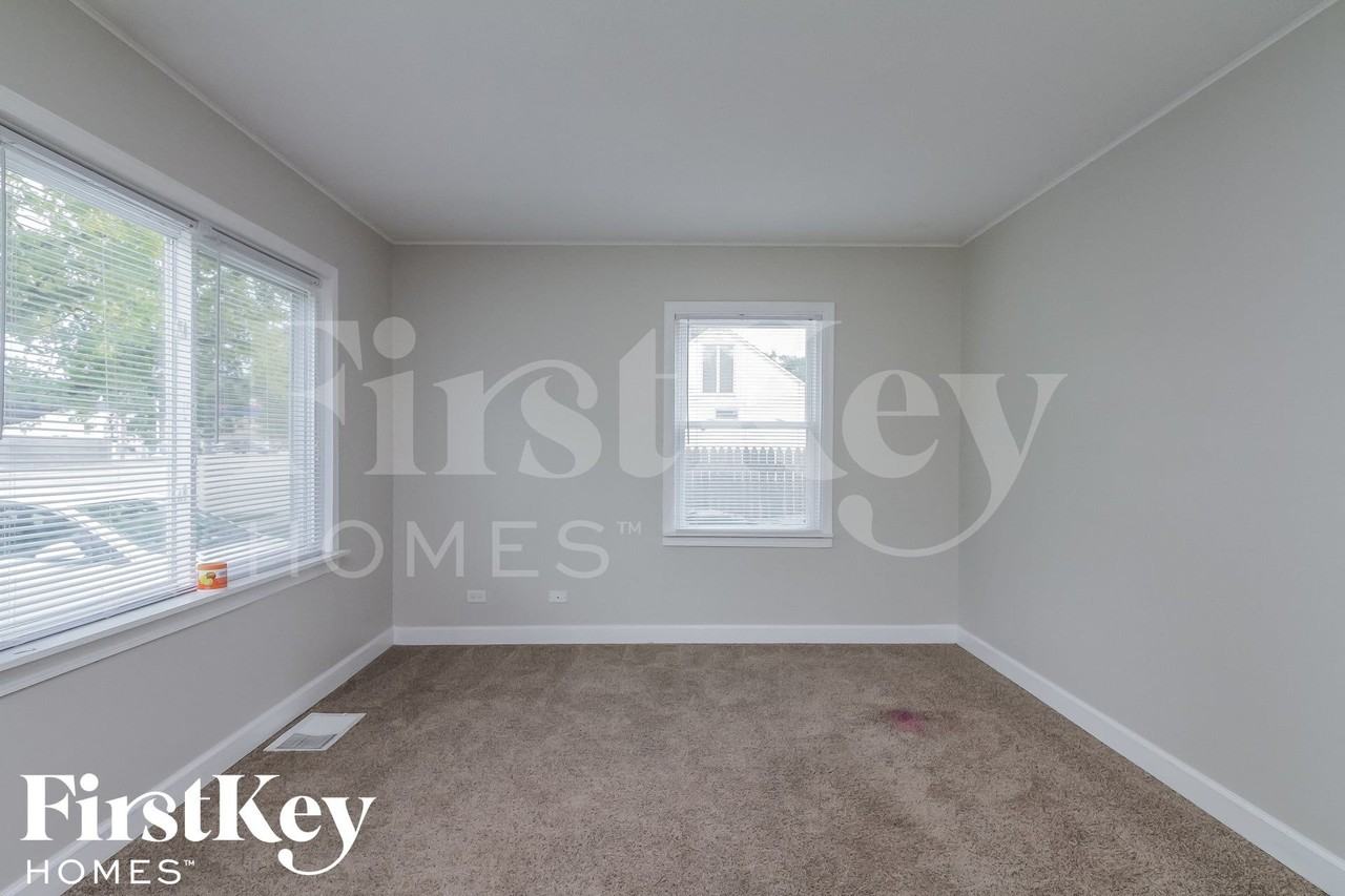 14626 Kedzie Ave - Photo 6 of 15