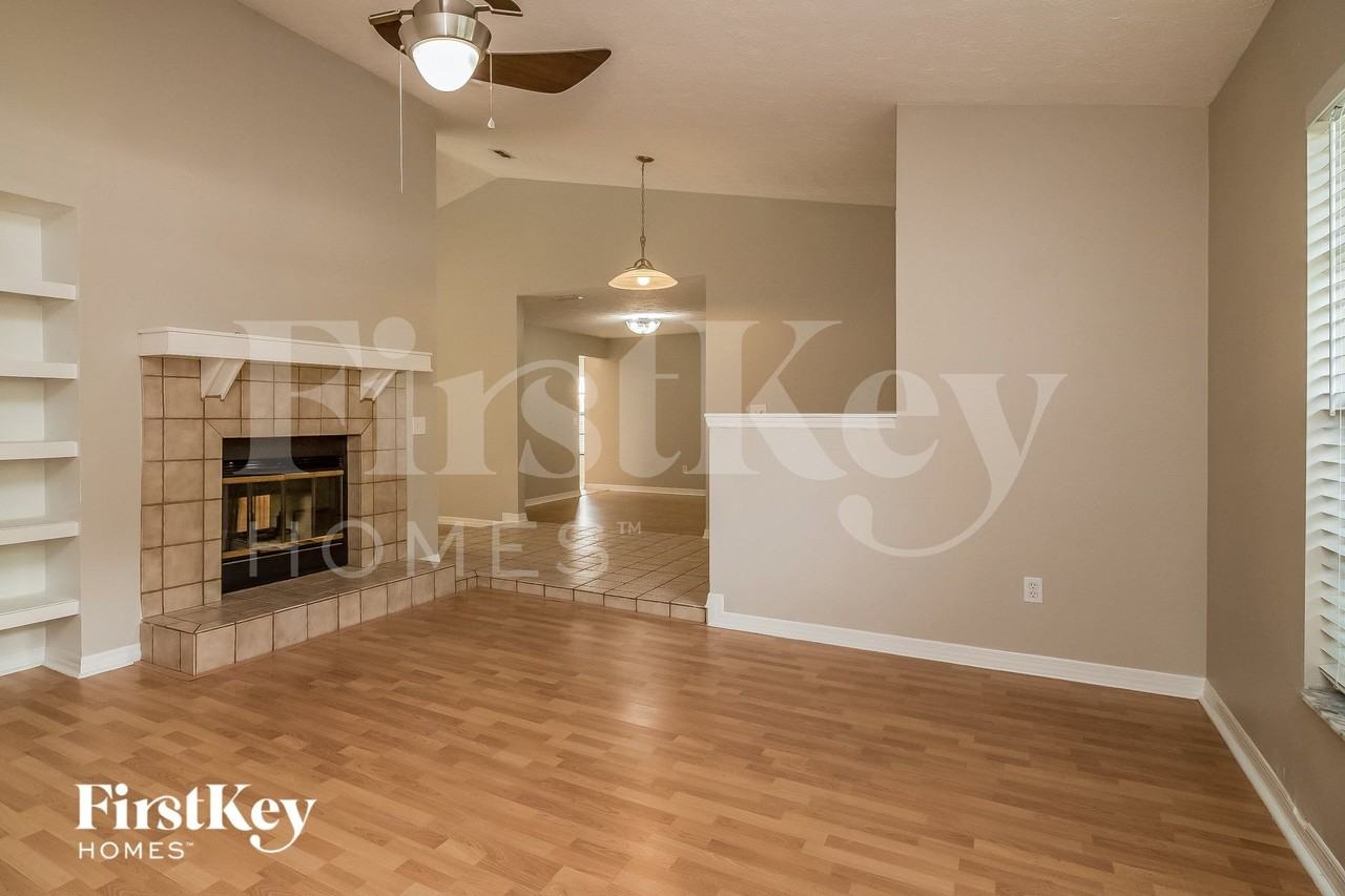 1448 Monte Lake Dr - Photo 4 of 15