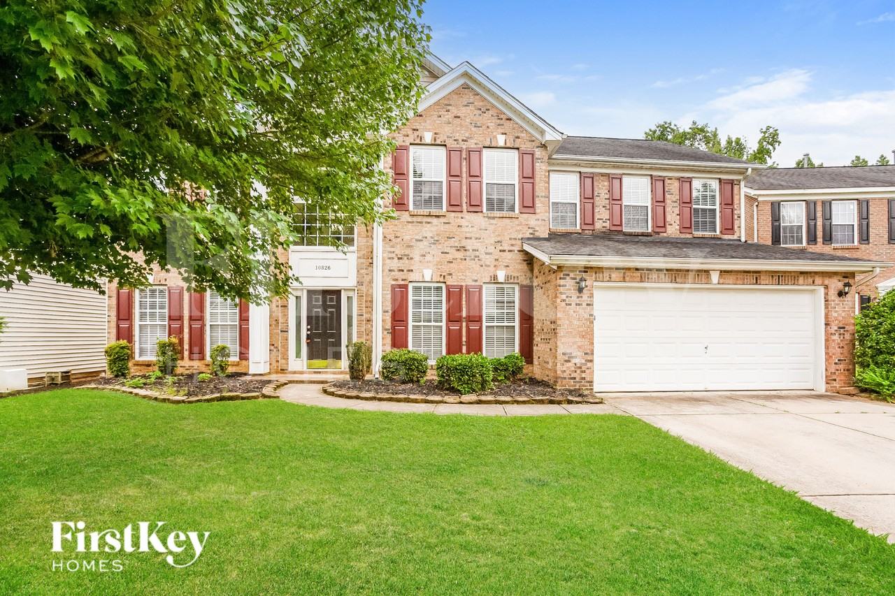 10826 Dapple Grey Ln - Photo 2 of 19