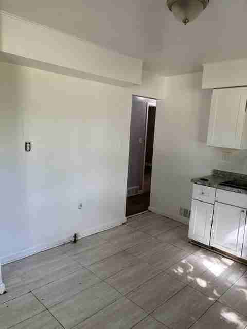 16700 Rockdale St - Photo 7 of 8