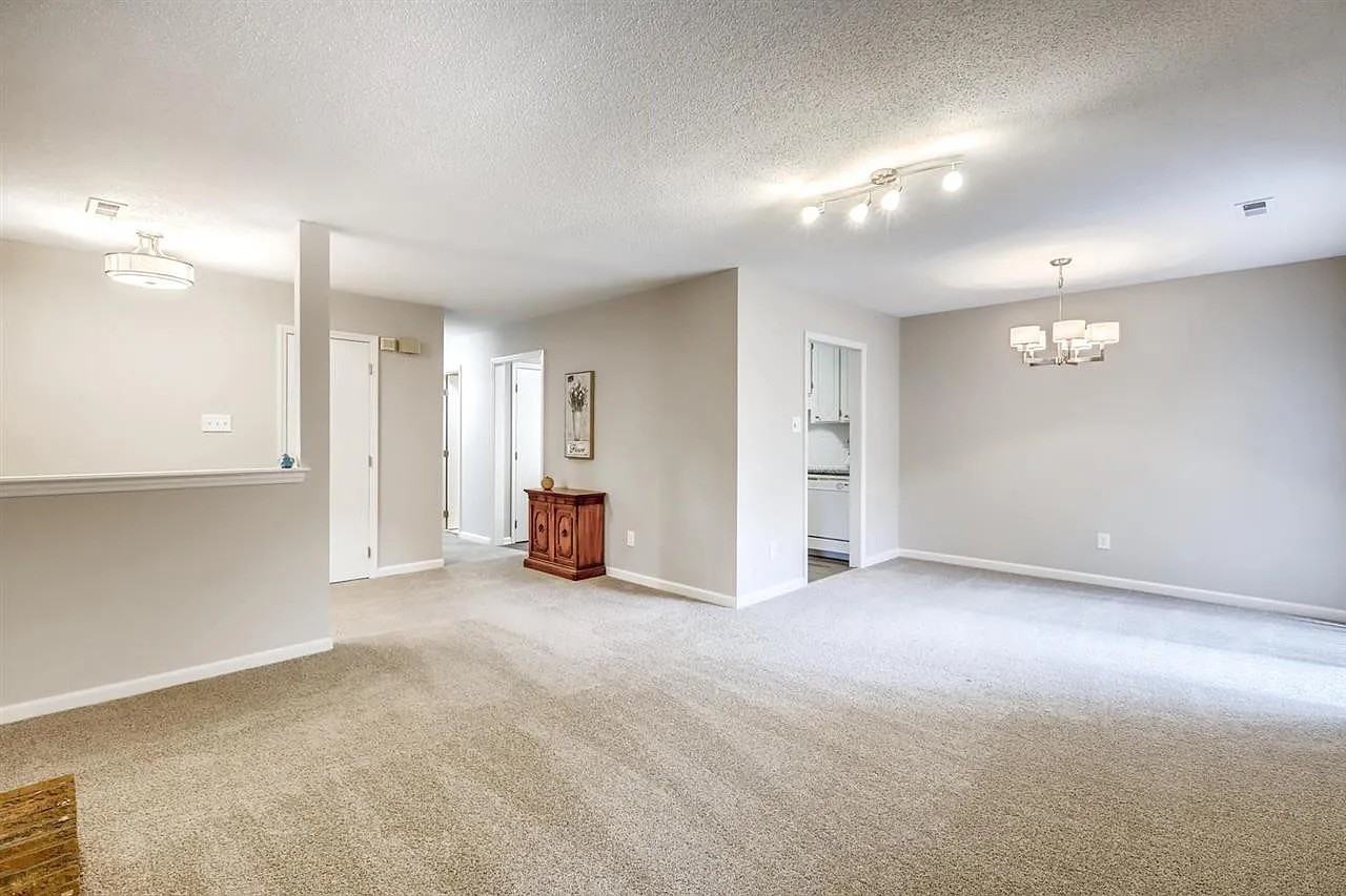 224 Clancy Cir #224CLANCY - Photo 4 of 17
