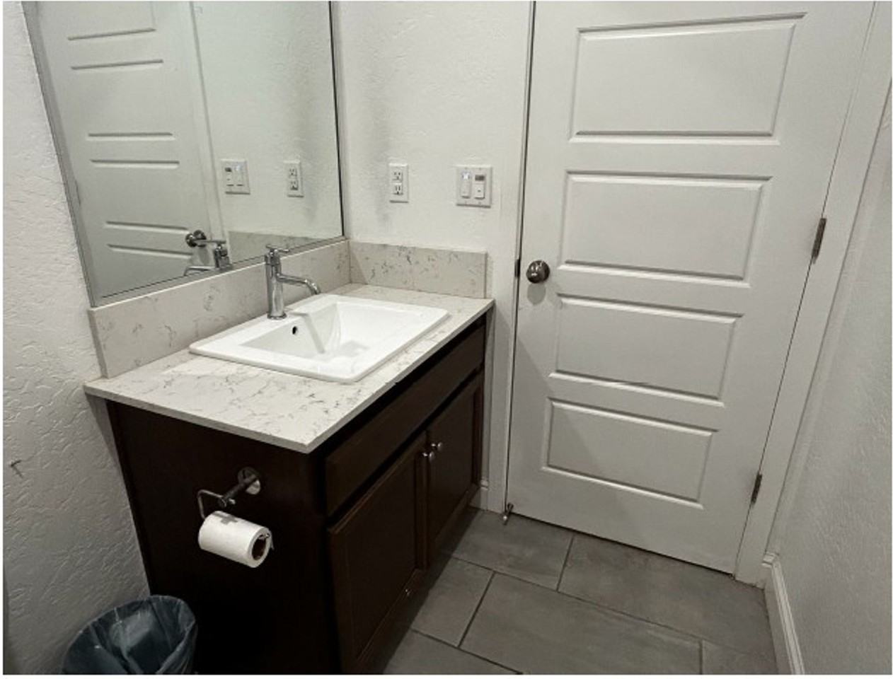 112 E Tyler Ave - Photo 7 of 10