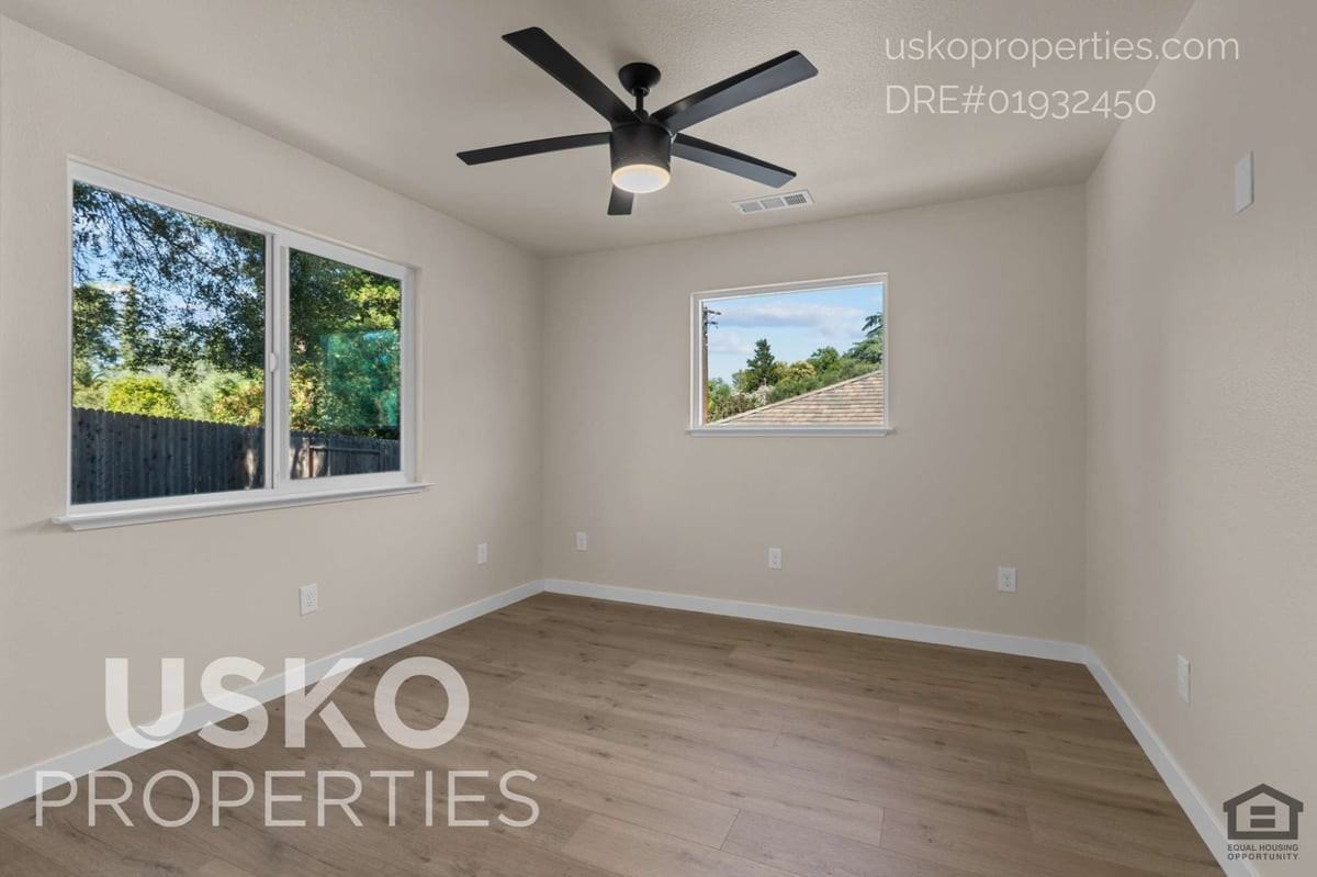 7835 Hutton Creek Ln #B - Photo 3 of 15