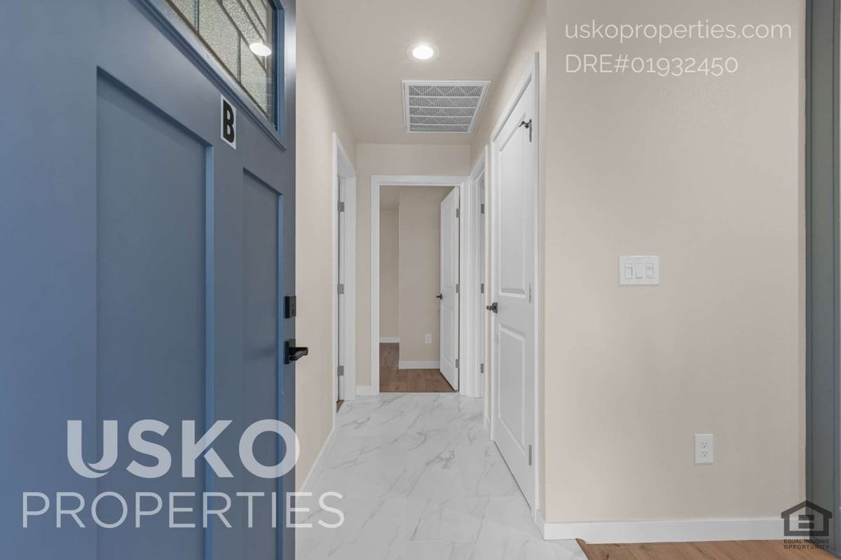 7835 Hutton Creek Ln #B - Photo 4 of 15