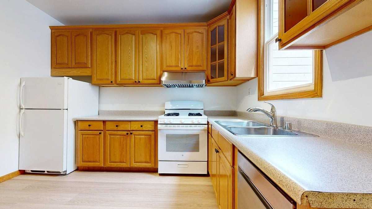 806 34th Ave - Photo 3 of 20