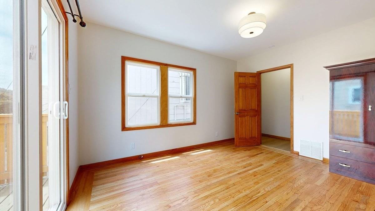 806 34th Ave - Photo 6 of 20
