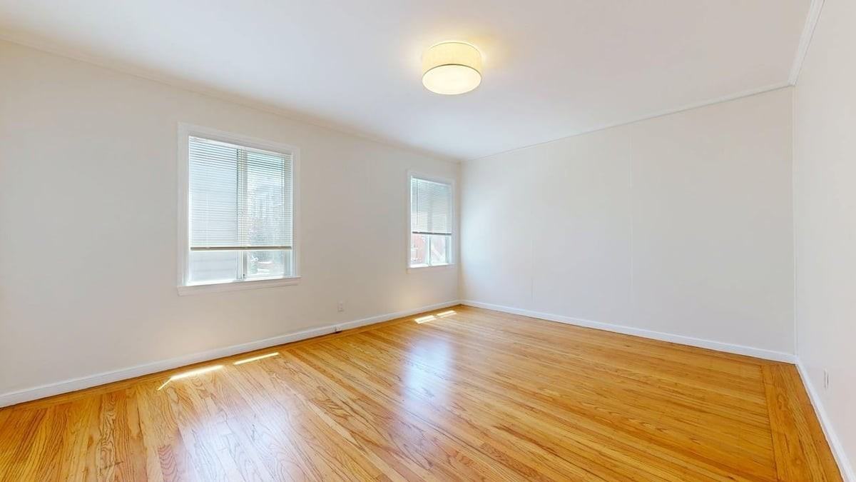 95 Getz St - Photo 4 of 12