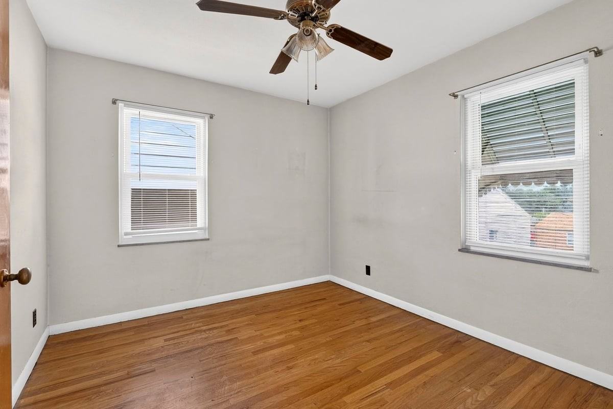 9826 Ravensbrook Dr - Photo 2 of 36
