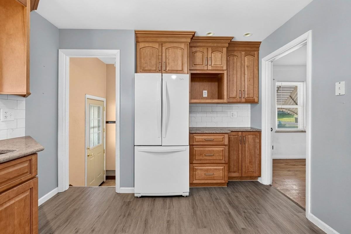 9826 Ravensbrook Dr - Photo 6 of 36