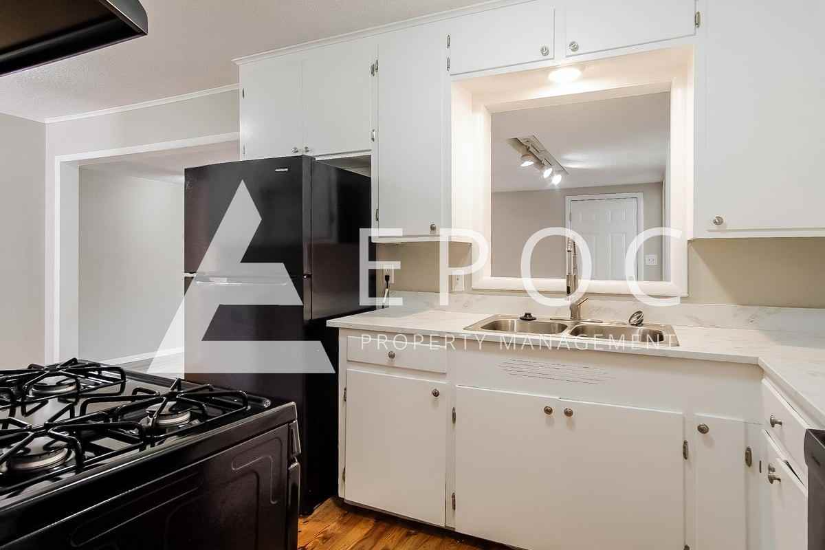 1933 W 49th Pl - Photo 2 of 15