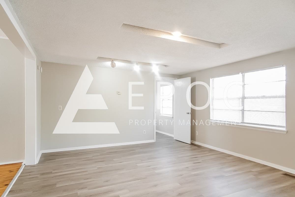 1933 W 49th Pl - Photo 6 of 15