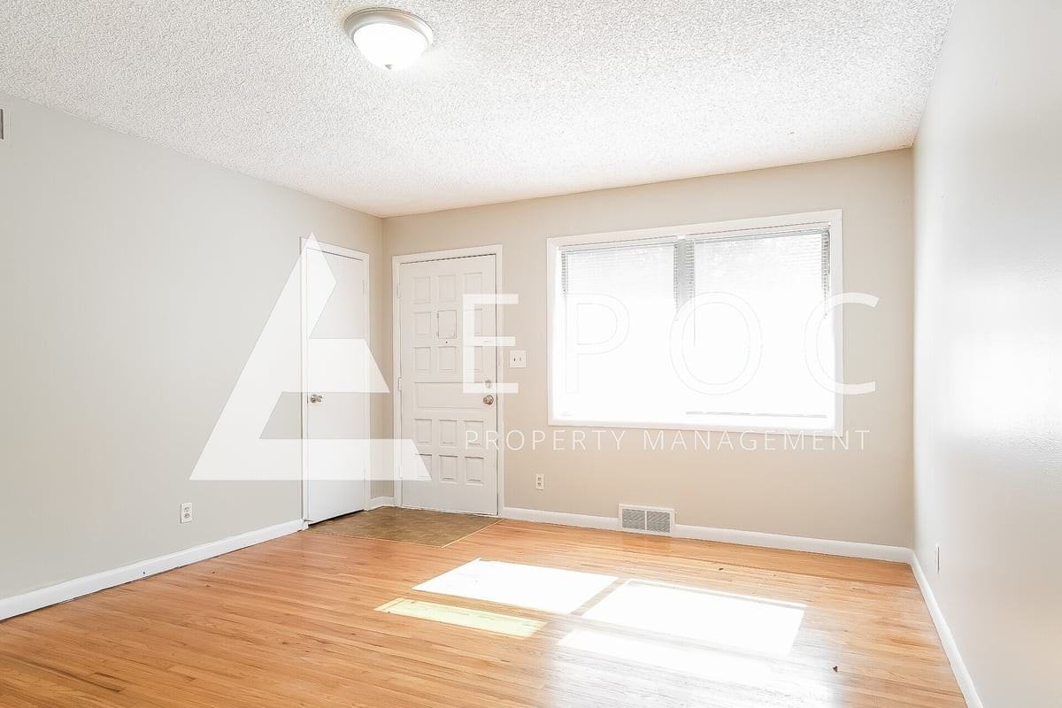1933 W 49th Pl - Photo 7 of 15