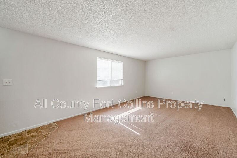 1403 E 7th St #A - Photo 4 of 16