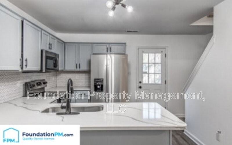 484 High Point Ter - Photo 3 of 16