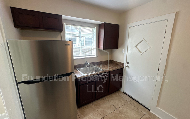 3180 Crump Ave #1 - Photo 4 of 16