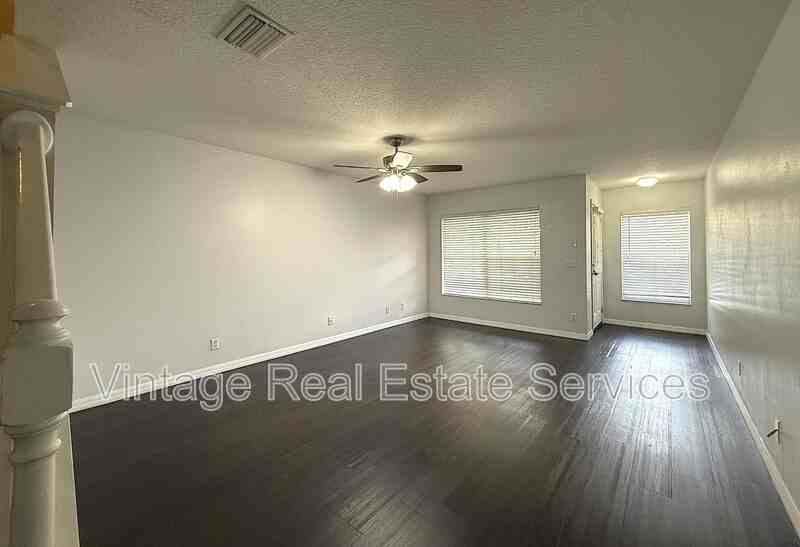 254 Castlekeeper Pl - Photo 2 of 18