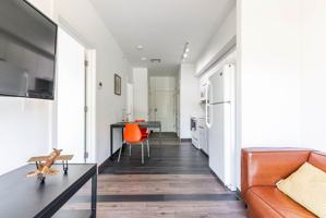 featured image of 405 E Madison St
