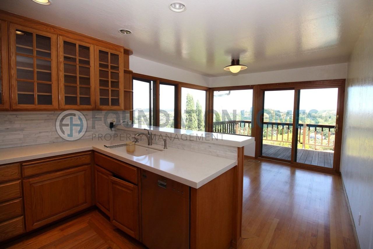 160 Kaden Dr - Photo 4 of 22