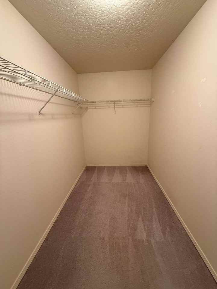 169 W Tehuti Ct - Photo 3 of 14