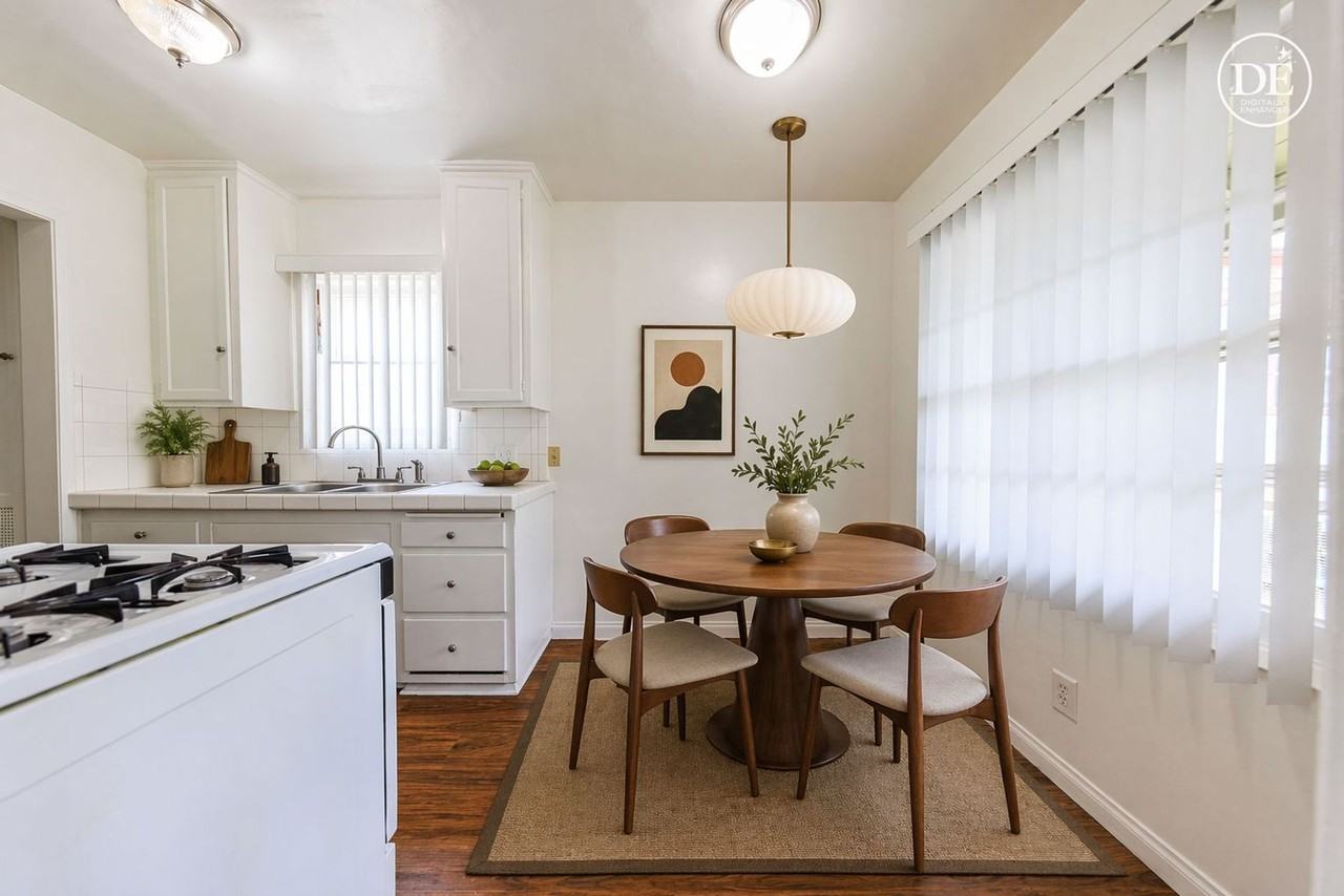 650 W. Wilson Ave - Photo 5 of 10