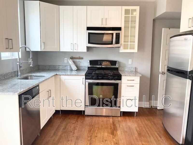 624 Orleans Pl Ne - Photo 2 of 25