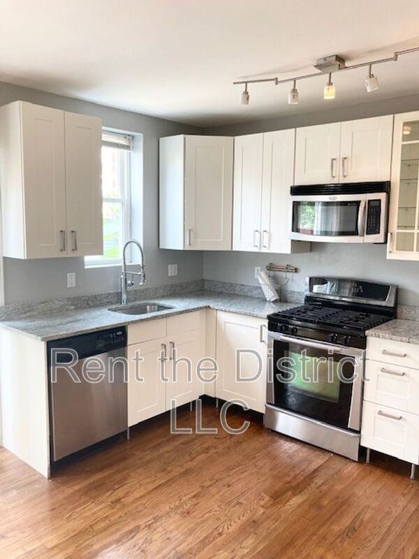 624 Orleans Pl Ne - Photo 3 of 25
