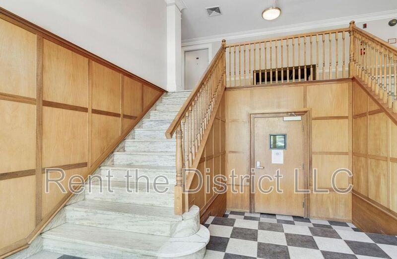1708 Newton St Nw #102 - Photo 3 of 14