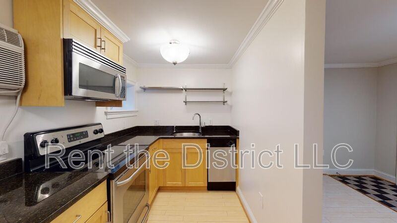 1708 Newton St Nw #102 - Photo 6 of 14