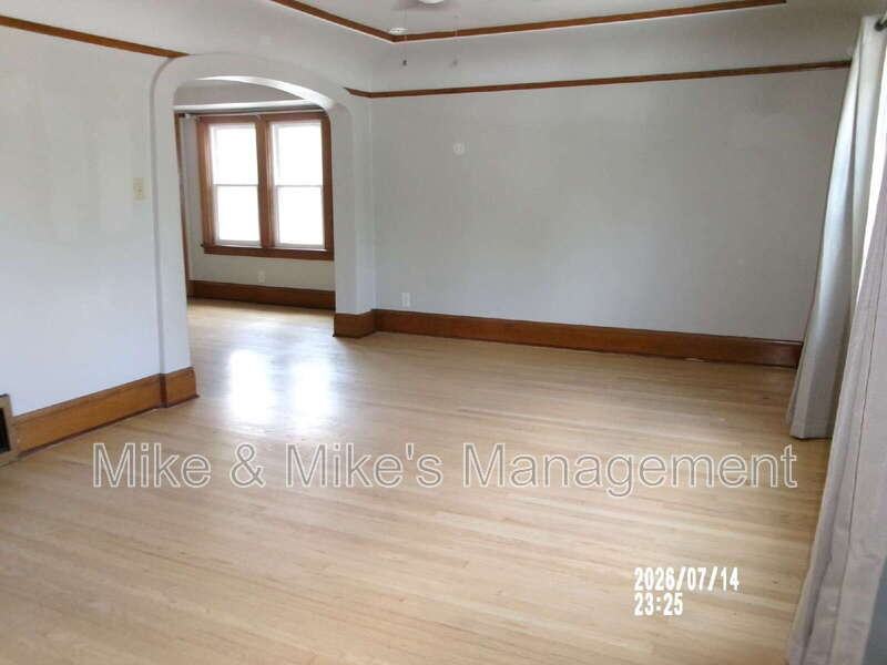 2124 N 60th St - Photo 2 of 19