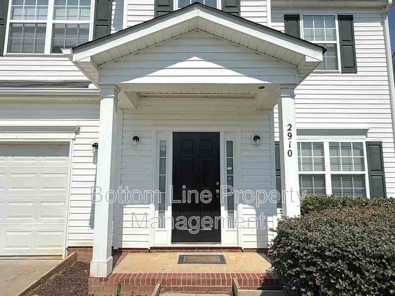 2910 Watercrest Dr Nw - Photo 2 of 27