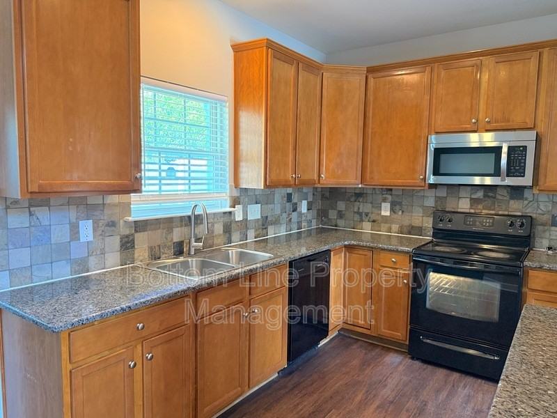 2910 Watercrest Dr Nw - Photo 7 of 27