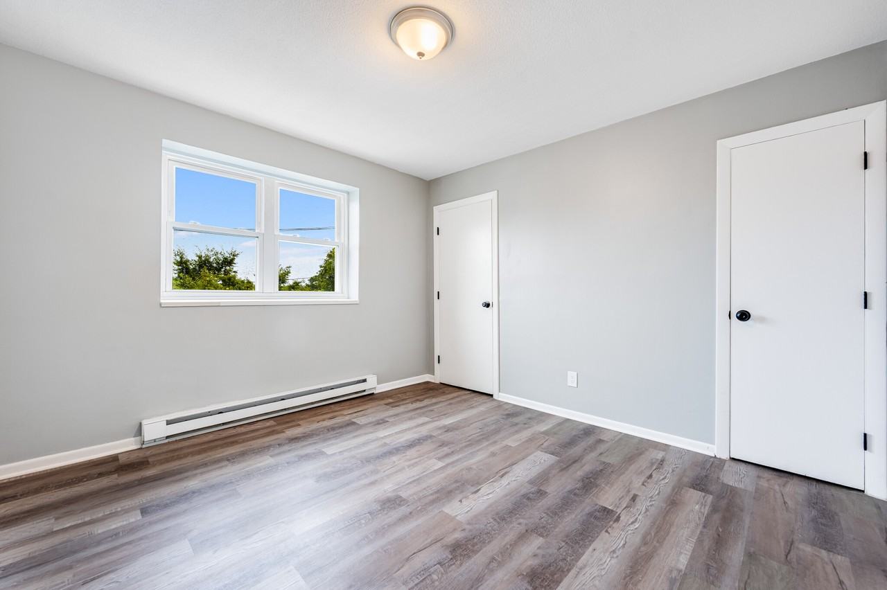 16 Waldemar Ave #102 - Photo 2 of 16