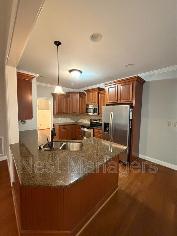 2409 Thorngrove Ct - Photo 7 of 20