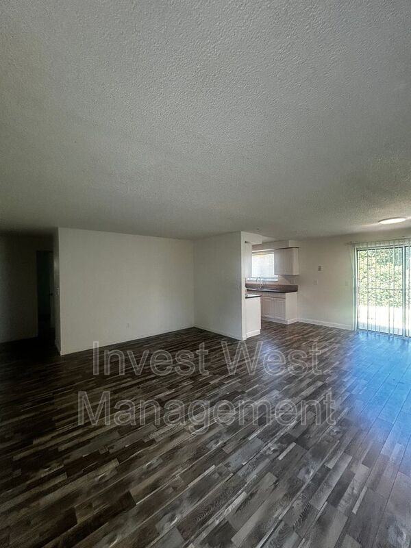 3116 Kauffman Ave #D - Photo 7 of 15