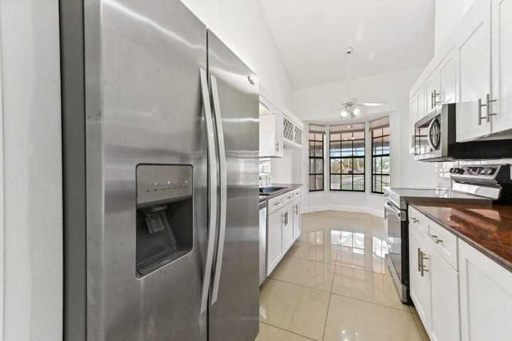 5421 Helene Circle - Photo 2 of 8