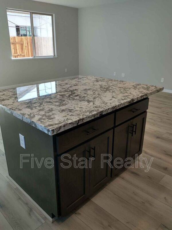5673 Mericrest Way - Photo 6 of 17