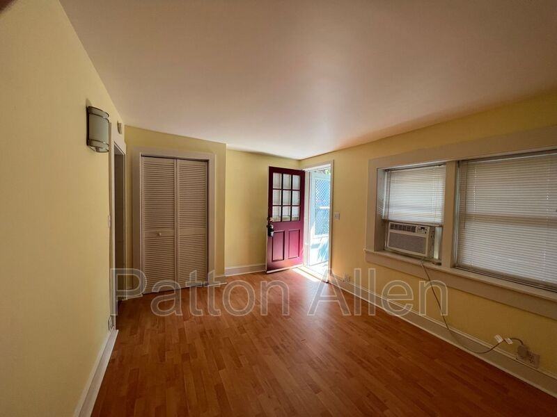 10 Miller Rd E #B - Photo 4 of 15