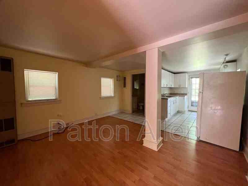 10 Miller Rd E #B - Photo 6 of 15