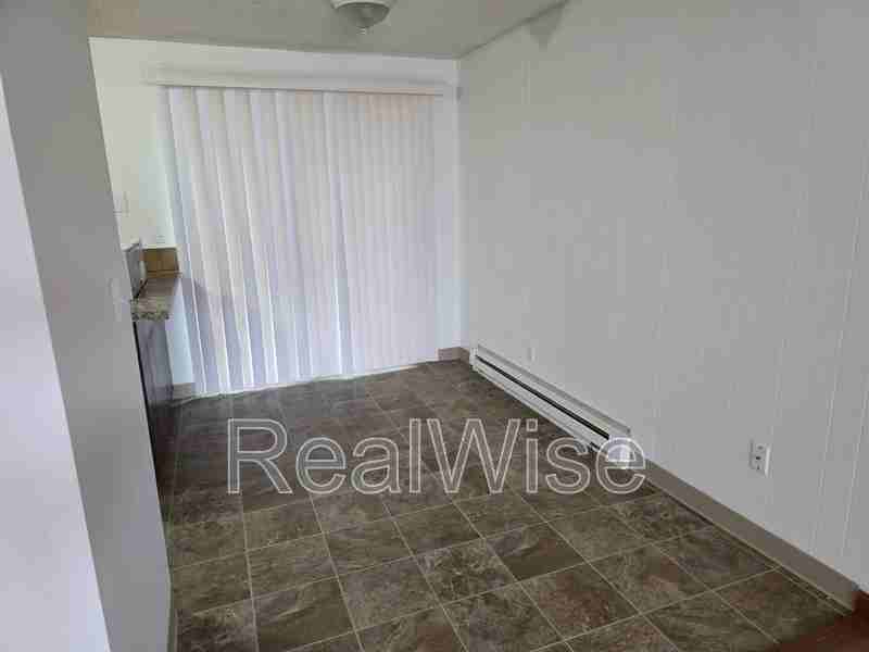 3009 M St - Photo 3 of 11