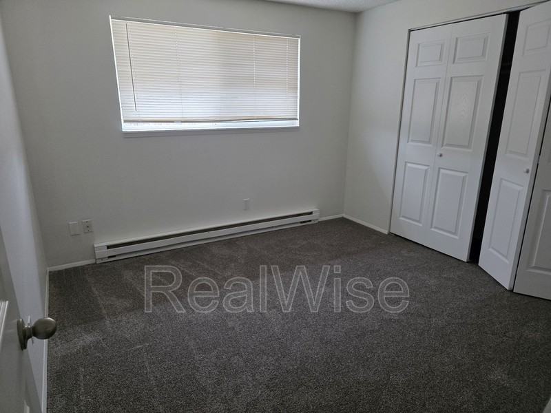 3009 M St - Photo 6 of 11