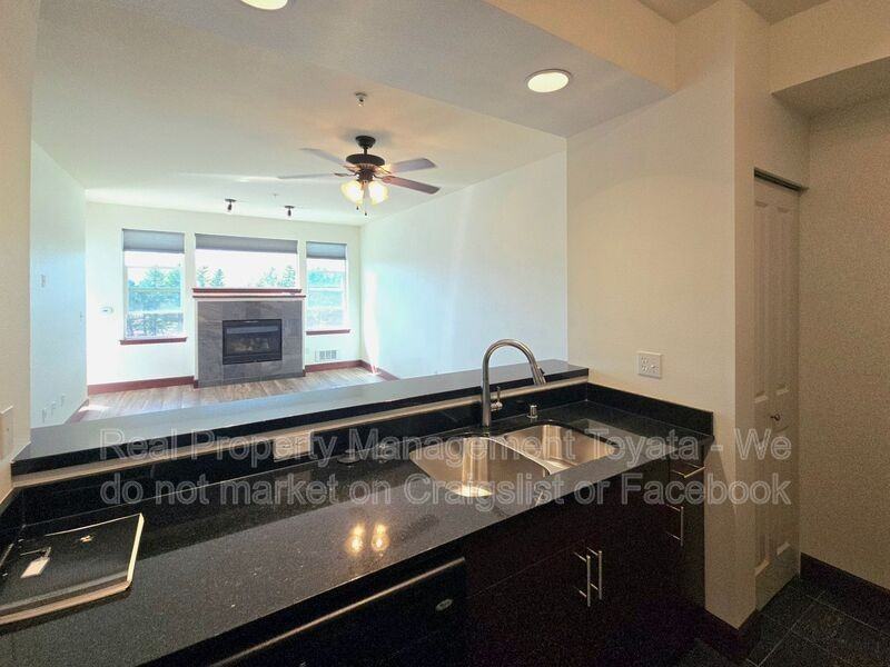 259 W Bakerview Rd #C401 - Photo 2 of 21