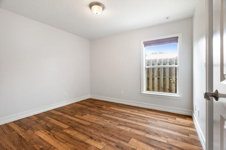 17735 Carver Avenue - Photo 7 of 8