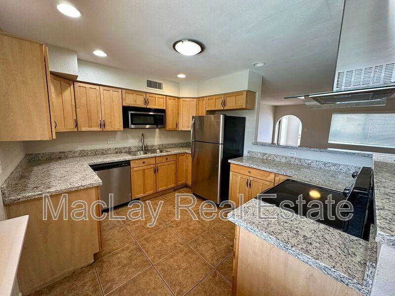 1441 E Diamond Dr - Photo 5 of 17