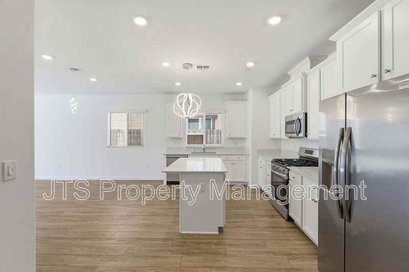 12542 Surfbird Way - Photo 3 of 37