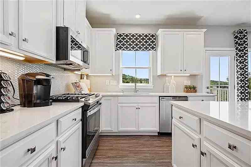 3000 Olivetre Dr #1 - Photo 4 of 28