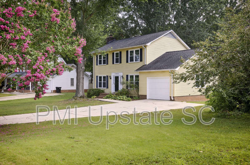206 Manassas Dr - Photo 5 of 31