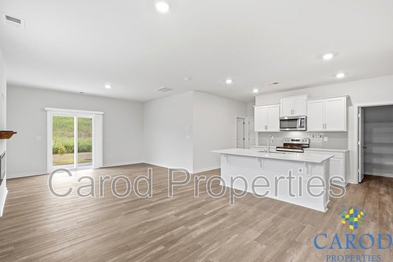 231 Brinkley Dr - Photo 4 of 50